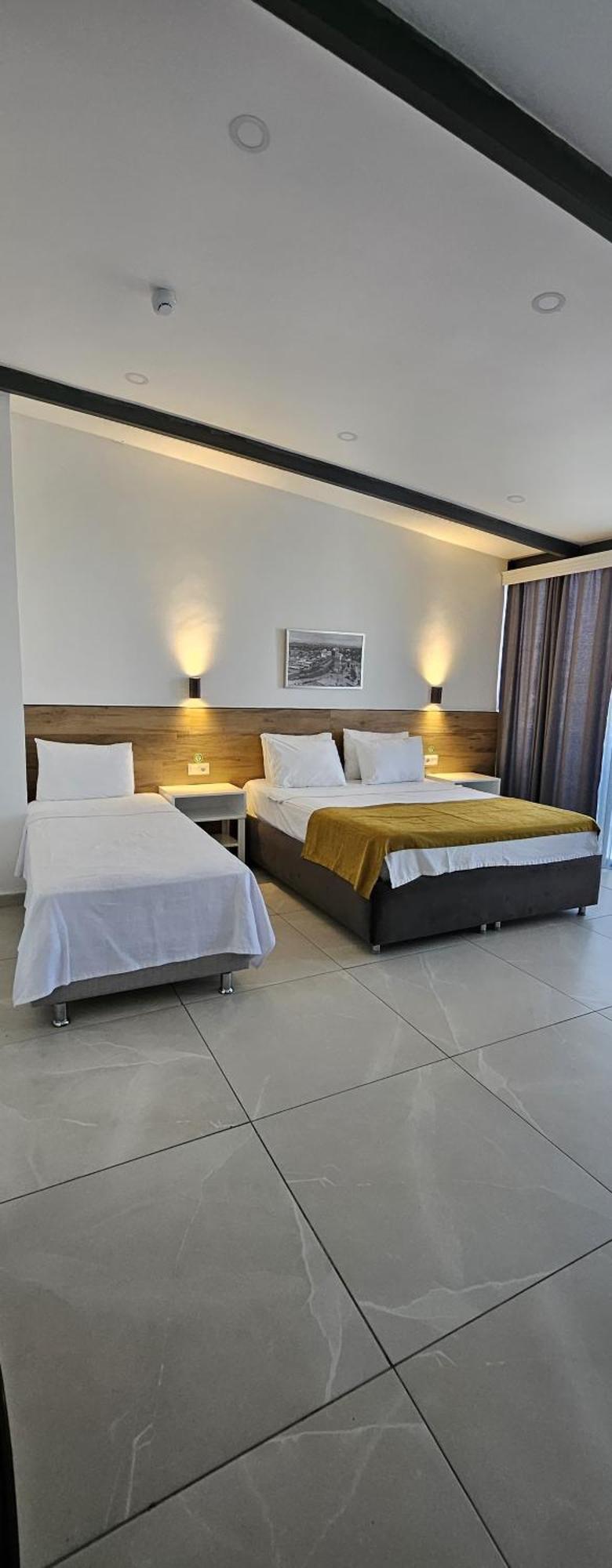 Tut Hotel Анталья Экстерьер фото
